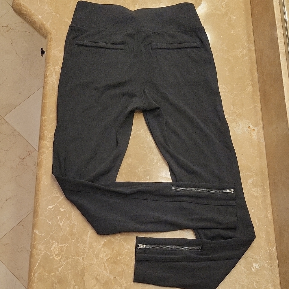 Athleta Black Side-Ankle Zippered Leggings Seamless Stretch, S